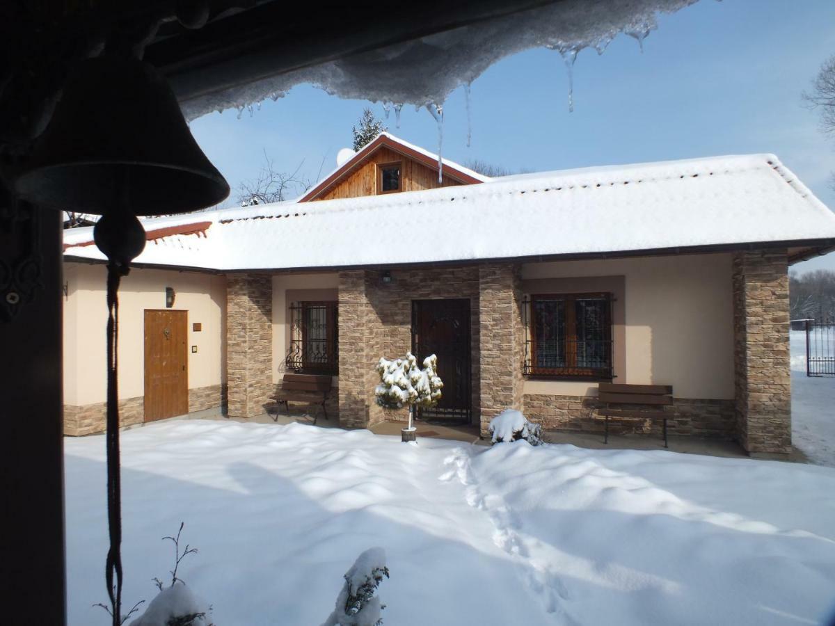 Apartmanovy dom Cottage Liptovský Ján Exteriör bild